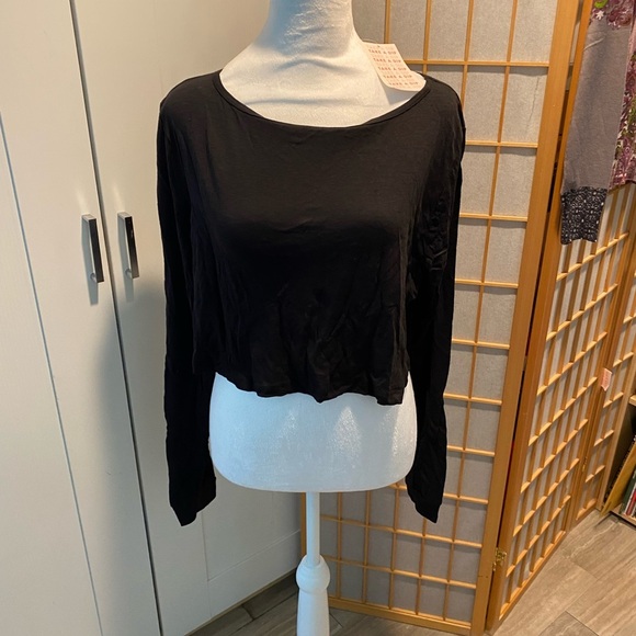 New Dippin' Daisy's Anthropologie M Swimsuit Coverup Black Crop Top Long Sleeve - Picture 1 of 5